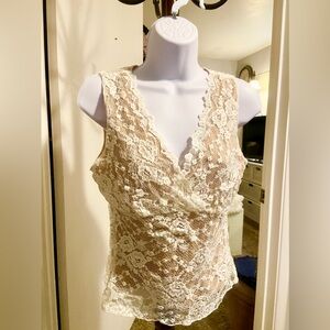 🎉3/$12🎉 CAbi Lace with lining top